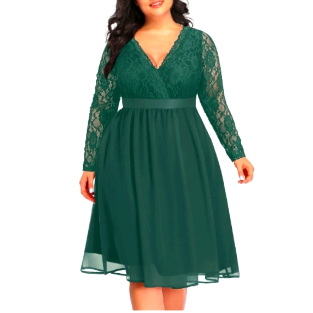 Pinup Fashion.Elegant Green Lace Dress
